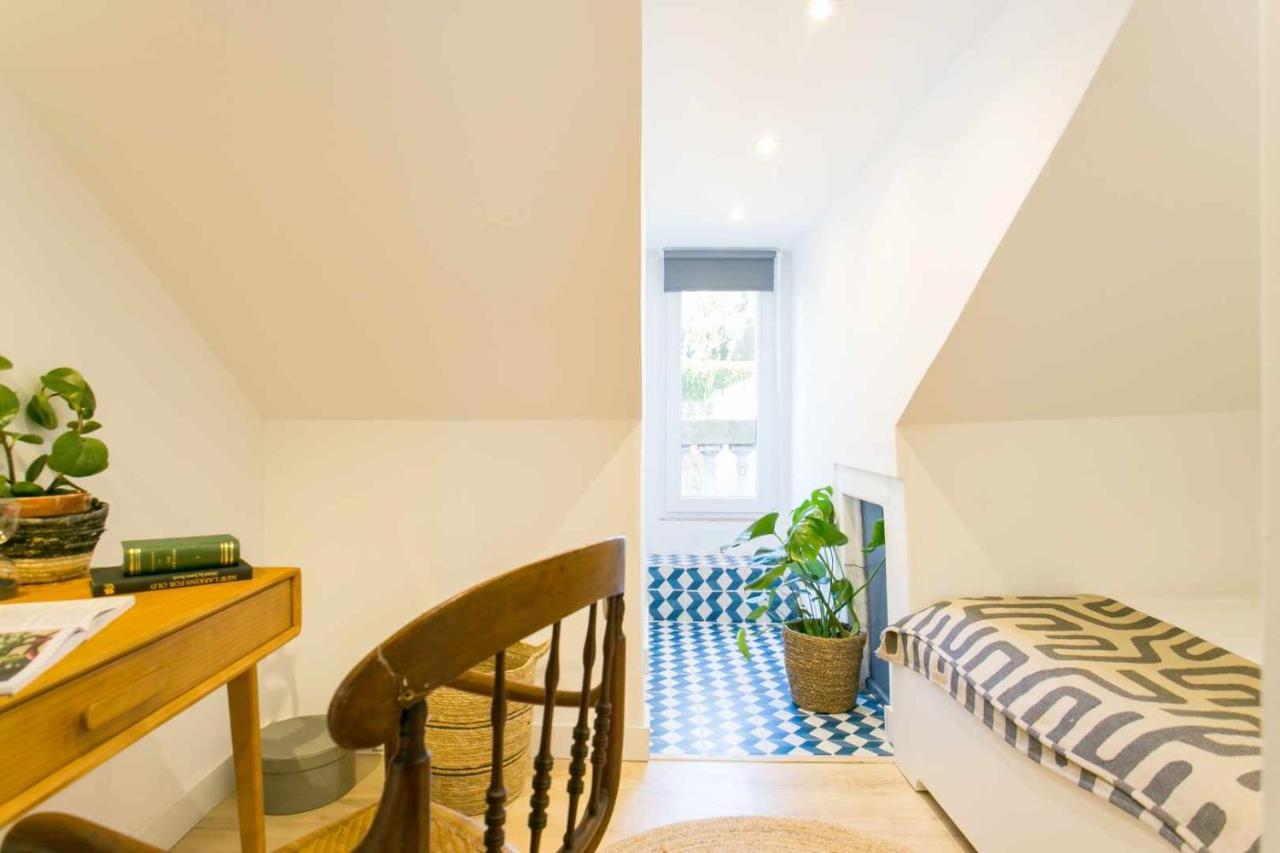 Cozy Blue Attic Lx Factory 1 De Maio Apartment Lisbon